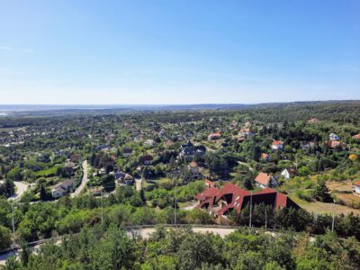 Bence-hegyi kilátó – ikonikus panorámapont a Velencei-tónál