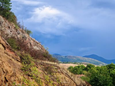 Geológiai csoda Nógrádban: a sámsonházi Vár-hegyi kőfejtő
