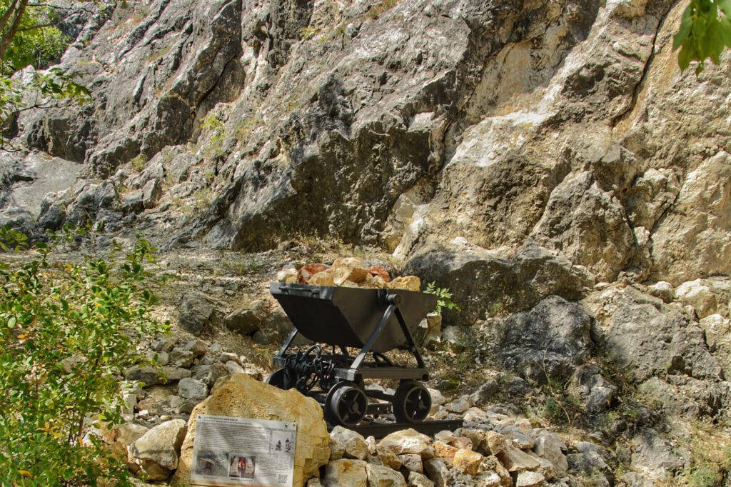 A Sátorkőpusztai-barlang – kristályok birodalma a Pilis mélyén