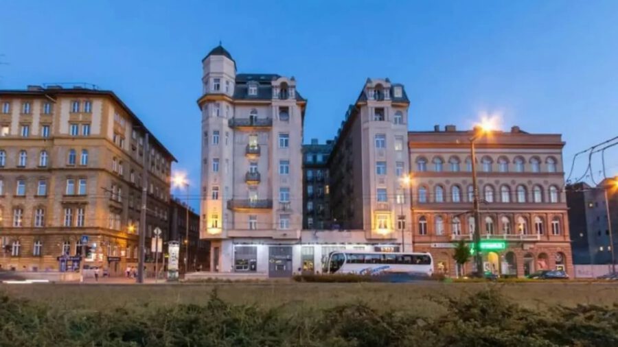SZÁLLODÁK ÉJSZAKÁJA: East City Hotel, avagy egy 110 éves patinás szálloda múltja, jelene és jövője