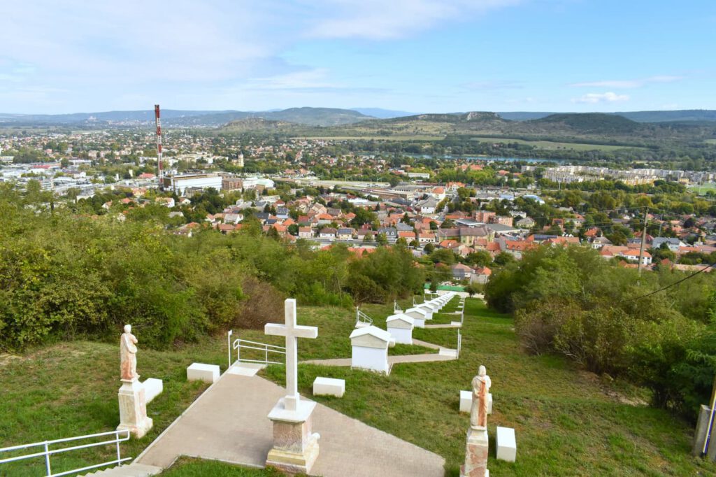Dorogi Kálvária – hit, történelem és panoráma a Kálvária-dombon