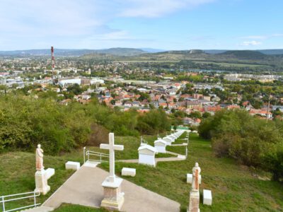Dorogi Kálvária – hit, történelem és panoráma a Kálvária-dombon