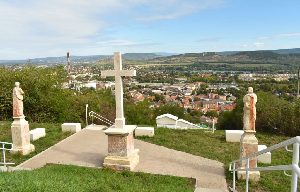 Dorogi Kálvária – hit, történelem és panoráma a Kálvária-dombon