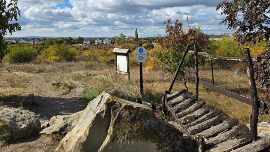 Fundoklia-völgy – őskori vadászok nyoma és karsztos táj Érd szélén