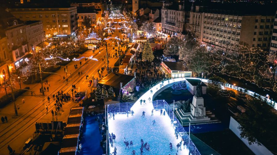 A Debreceni Advent Európa élmezőnyében, jégpályája a kontinens legszebbje 2025-ben