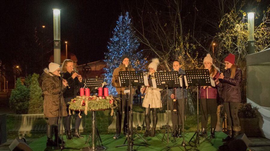Adventi gyertyagyújtás 2026 Hajdúszoboszló