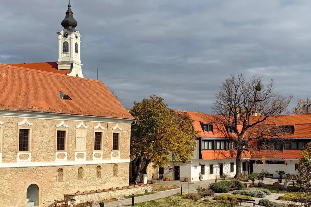 Pécsváradi vár – ezer év története a Mecsek lábánál