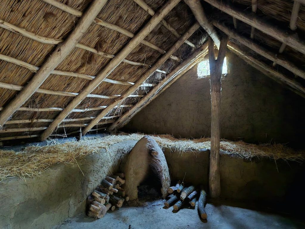 Árpád-kori skanzen Tiszaalpáron: a múltból épült falu