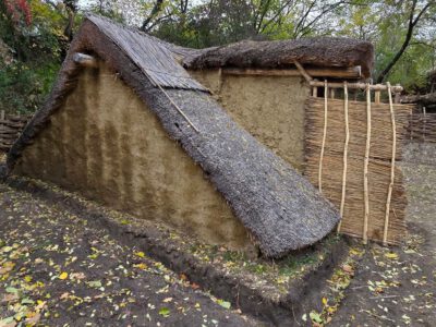 Árpád-kori skanzen Tiszaalpáron: a múltból épült falu