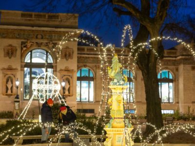 Ingyenes adventi fénypark nyílt a Városligetben