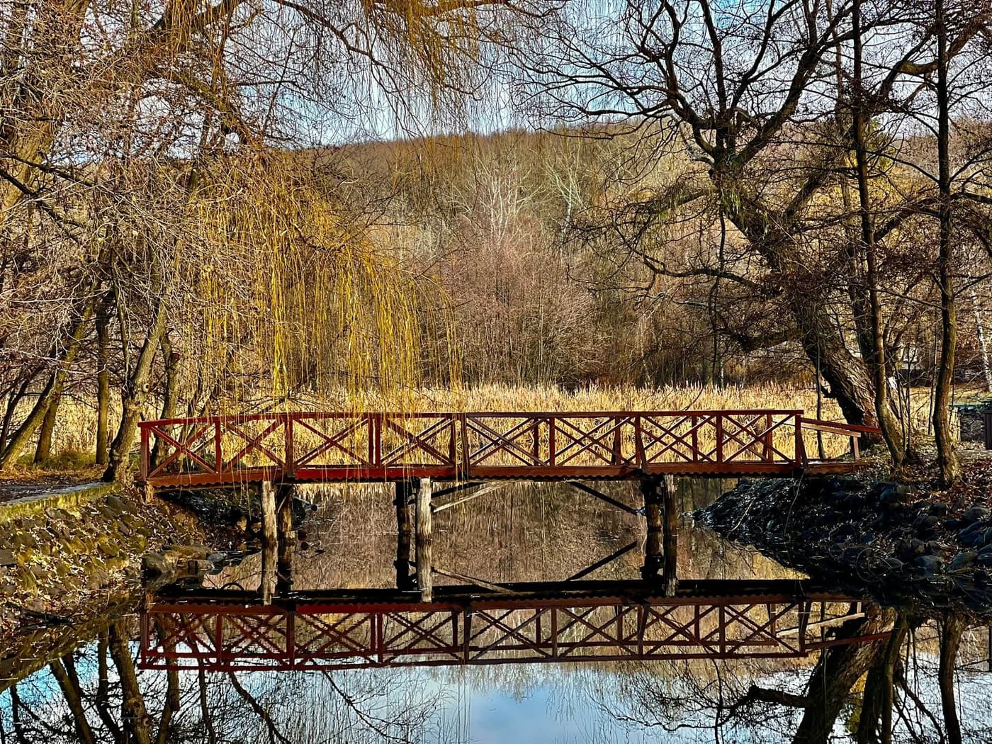 Tó a hegyek között: a Sástó téli arca
