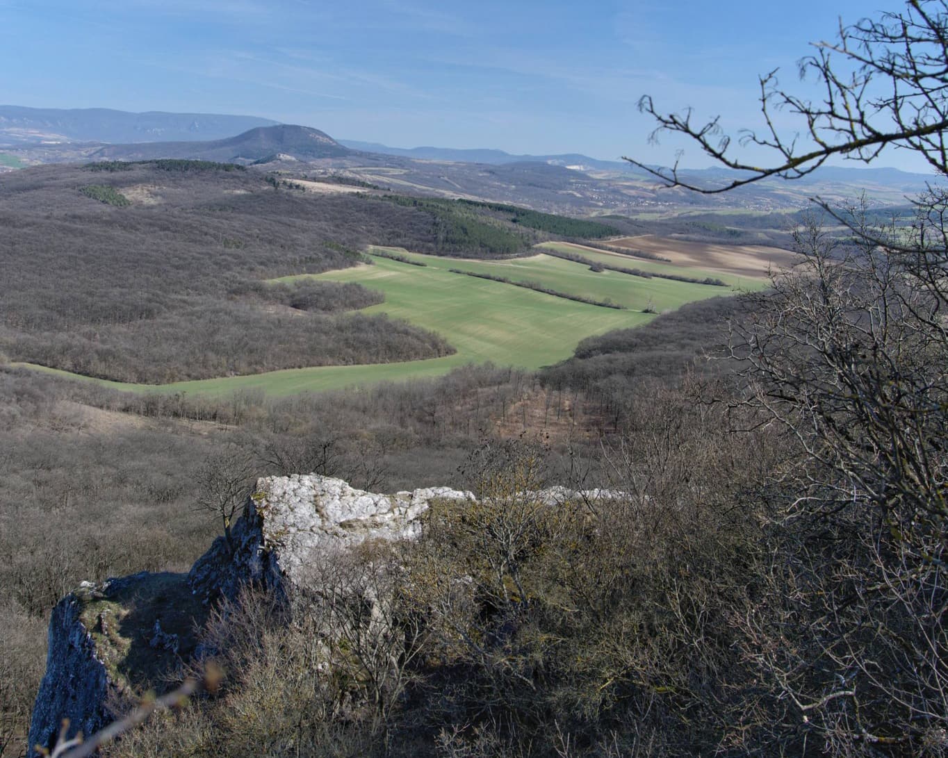 Jankovich-barlang Bajót mellett – különleges kirándulóhely csodálatos panorámával