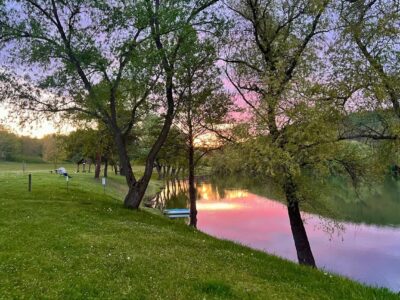 Bodonyi-tó: csendes vízpart a Mátra peremén