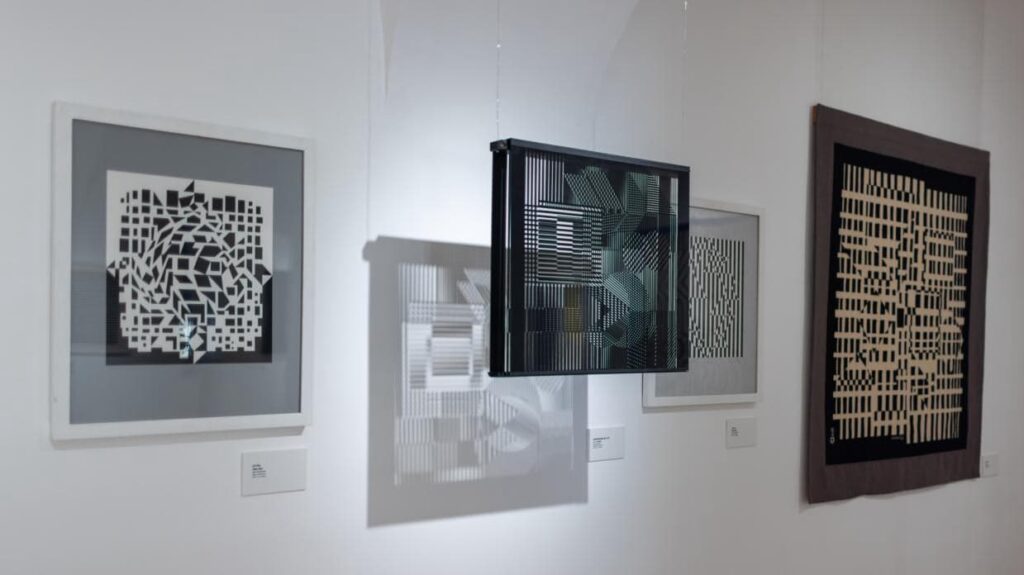 Megújult kiállítással nyílt újra a pécsi Vasarely Múzeum