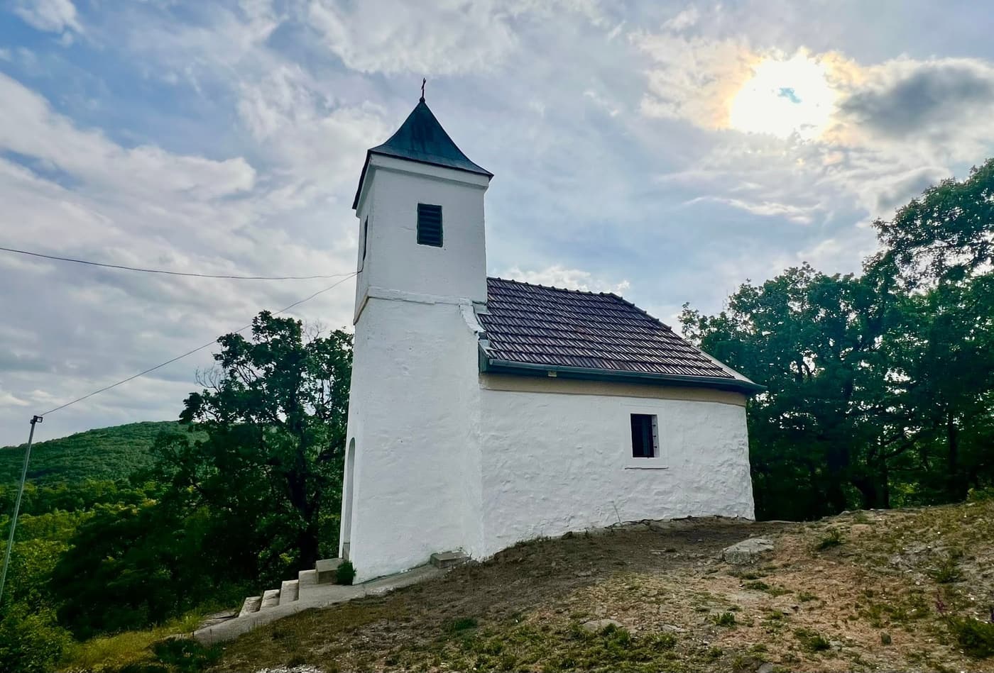 Buják egyik legszebb látnivalója a Kálvária-hegyen álló kálvária