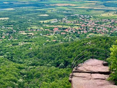 Zsongor-kő: a Mecsek egyik különleges sziklakilátója
