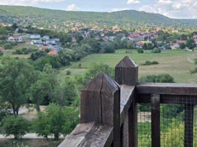 Solymári vár: romok, kilátó és erdei séta egy helyen