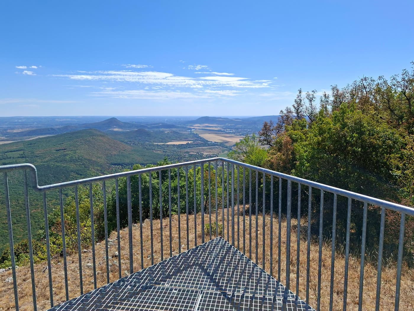 Pilis-tető, ahol panorámasétány és kilátó várja a kirándulókat