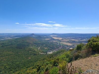 Pilis-tető, ahol panorámasétány és kilátó várja a kirándulókat