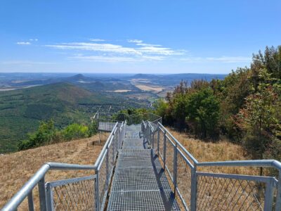 Pilis-tető, ahol panorámasétány és kilátó várja a kirándulókat