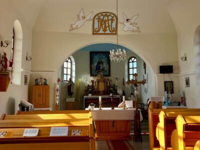 Rónafalu, ahol a Medves-fennsík szinte a házaknál kezdődik