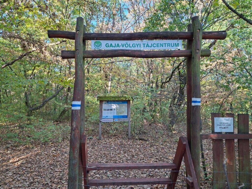 Őszi színekbe öltözött a Gaja-völgyi szurdok és a Károlyi-kilátó környéke