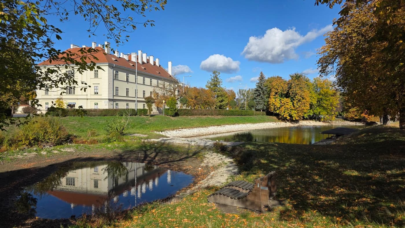 Mosonmagyaróvár Vár-tava – Vízparti séta a történelmi vár mellett